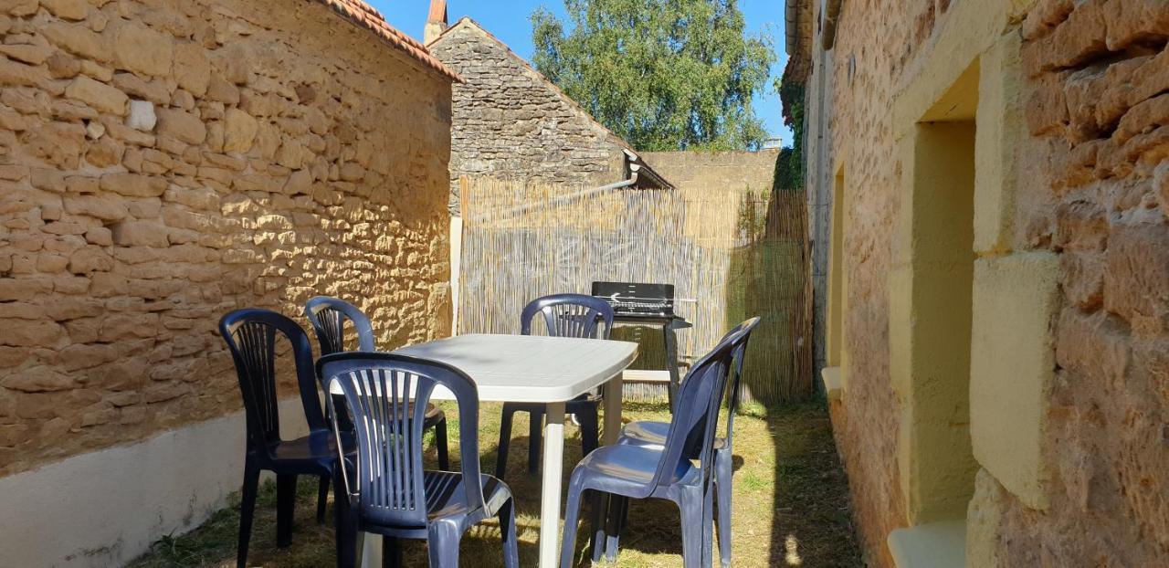 Petite Maison En Pierre Au Coeur Du Perigord Noir Proche De Sarlat Et Rocamadour Salignac Eyvigues Εξωτερικό φωτογραφία