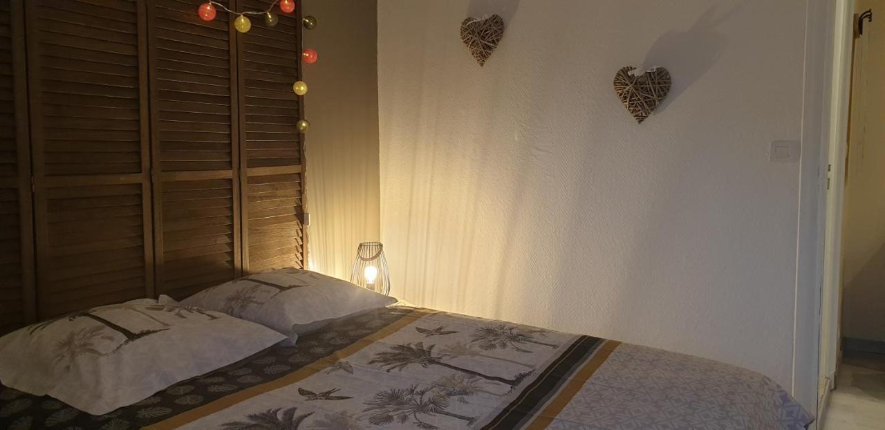 Petite Maison En Pierre Au Coeur Du Perigord Noir Proche De Sarlat Et Rocamadour Salignac Eyvigues Εξωτερικό φωτογραφία